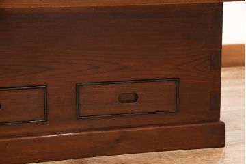 中古　総ケヤキ材　赤みがかった色合いが味わい深い関西火鉢(囲炉裏、長火鉢、座卓、ローテーブル)(R-050822)