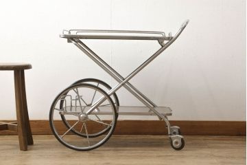 ビンテージ家具　レトロ家具　レア!大きな車輪が印象的な折り畳みのできるキャスターワゴン(トロリー、キッチンワゴン、ヴィンテージ)(R-050823)