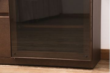 中古　美品　カリモク家具(karimoku)　幅広いインテリアに合わせやすいシンプルモダンな佇まいが魅力のサイドボード(キャビネット、チェスト、引き出し)(定価約16万円)(R-050831)