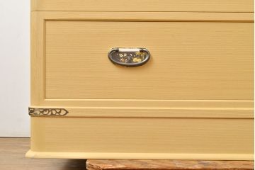 中古　美品　上品な意匠の金具が気品を漂わせる春日部総桐箪笥(胴丸、ワードローブ、洋服タンス、桐たんす)(定価約120万円)(R-050832)