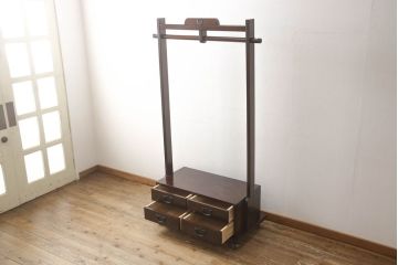 中古　美品　特注品　岩谷堂箪笥　美しい杢目と漆による艶が上質な雰囲気を醸し出すハンガーラック(衣桁、洋服掛け、コート掛け)(R-050833)