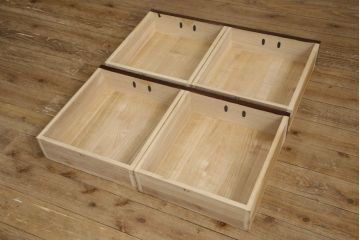中古　美品　特注品　岩谷堂箪笥　美しい杢目と漆による艶が上質な雰囲気を醸し出すハンガーラック(衣桁、洋服掛け、コート掛け)(R-050833)