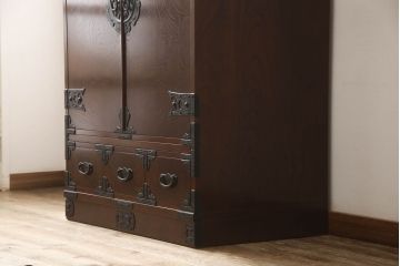 中古　美品　国産民芸家具　和箪笥のような家具調デザインが嬉しい仏壇(仏壇入れ、キャビネット、収納棚)(R-050835)