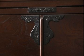 中古　美品　国産民芸家具　和箪笥のような家具調デザインが嬉しい仏壇(仏壇入れ、キャビネット、収納棚)(R-050835)