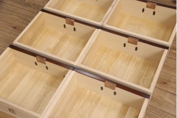 中古　極美品　岩谷堂箪笥　人気!スリムで取り入れやすい縦型チェスト(立長箪笥、引き出し、ハイチェスト、サイドチェスト)(R-050837)