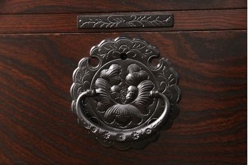 中古　極美品　岩谷堂箪笥　人気!スリムで取り入れやすい縦型チェスト(立長箪笥、引き出し、ハイチェスト、サイドチェスト)(R-050837)
