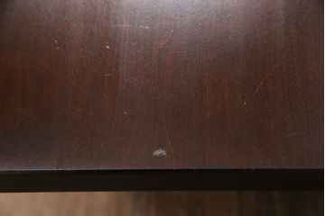 中古　北海道民芸家具　シックなデザインで落ち着きのある空間を演出する座卓(折りたたみ、ローテーブル)(定価約13万円)(R-050840)