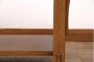中古　Stickley(スティックレー、スティックレイ)　オーク材　直線的なデザインが格調高い雰囲気を演出するセンターテーブル(リビングテーブル、コーヒーテーブル)(定価約48万円)(R-050841)