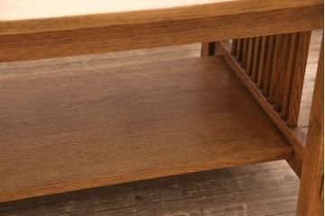 中古　Stickley(スティックレー、スティックレイ)　オーク材　直線的なデザインが格調高い雰囲気を演出するセンターテーブル(リビングテーブル、コーヒーテーブル)(定価約48万円)(R-050841)