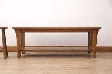 中古　Stickley(スティックレー、スティックレイ)　オーク材　直線的なデザインが格調高い雰囲気を演出するセンターテーブル(リビングテーブル、コーヒーテーブル)(定価約48万円)(R-050841)