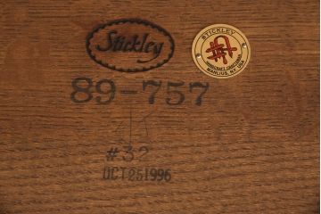 中古　Stickley(スティックレー、スティックレイ)　オーク材　直線的なデザインが格調高い雰囲気を演出するセンターテーブル(リビングテーブル、コーヒーテーブル)(定価約48万円)(R-050841)