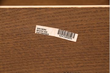 中古　Stickley(スティックレー、スティックレイ)　オーク材　直線的なデザインが格調高い雰囲気を演出するセンターテーブル(リビングテーブル、コーヒーテーブル)(定価約48万円)(R-050841)