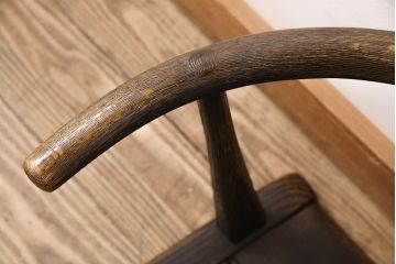 中古　飛騨産業　キツツキ　ナラ材　JAPAN PROVINCIAL(ジャパンプロヴィンシャル・プロビンシャル)シリーズ　温もり溢れる木の風合いが味わい深い座椅子(プロビンシャル、座イス)(R-050846)
