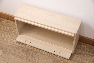 【オーダー注文・受注生産商品】桐箪笥のデザインを最大限に!素朴な雰囲気と木の温かみを感じる置型仏壇です。スペースを有効活用して扉を須弥壇に。お客様のご希望に合わせたオーダーも可能。大切な家族のために次世代につなぐ、ラフジュ工房オリジナルのお仏壇(小型仏壇、手作り仏壇)(R-050851)