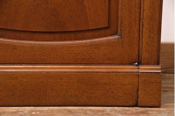 中古　美品　DREXEL HERITAGE(ドレクセルヘリテイジ)　Triune(トライユン)　上品な佇まいのブックケース(シェルフ、本棚、飾り棚、キャビネット)(R-050853)