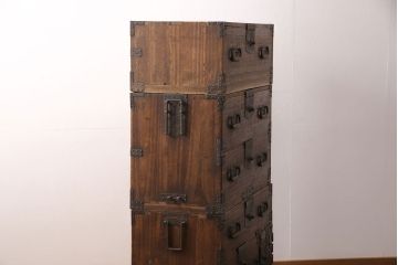 ラフジュ工房オリジナル　古金具・古パーツリメイク　引手の重厚感と経年を感じる風合いが魅力的な金具(和箪笥、衣装箪笥、整理箪笥、引き出し、チェスト)(R-050855)