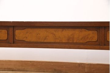 中古　美品　マホガニー材　DREXEL HERITAGE(ドレクセルヘリテイジ)　Triune(トライユン)　カクテルテーブル(センターテーブル、リビングテーブル)(定価約21万円)(R-050856)