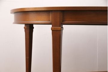 中古　美品　DREXEL HERITAGE(ドレクセルヘリテイジ)　Triune(トライユン)　品のある佇まいがすてきなダイニングテーブル(エクステンションテーブル、4人掛け、6人掛け)(R-050857)
