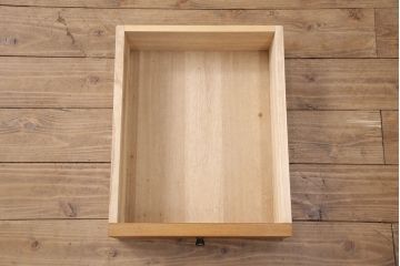 中古　美品　屋久杉　密に詰まった杢目が美しいワードローブ(洋服タンス)(定価約70万円)(R-050858)