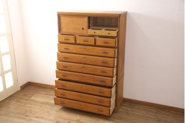 中古　美品　民芸家具　屋久杉を贅沢に使用した木の温もりあふれる重ね箪笥(衣装箪笥、引き出し、チェスト)(R-050859)