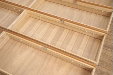 中古　美品　民芸家具　屋久杉を贅沢に使用した木の温もりあふれる重ね箪笥(衣装箪笥、引き出し、チェスト)(R-050859)