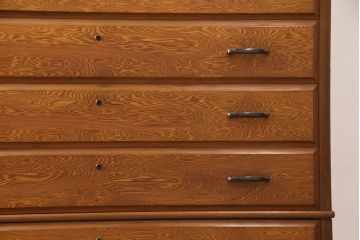 中古　美品　民芸家具　屋久杉を贅沢に使用した木の温もりあふれる重ね箪笥(衣装箪笥、引き出し、チェスト)(R-050859)