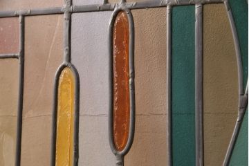 ヨーロッパヴィンテージ　イタリア製　G.POLLONI作　壁掛け式で絵画のように!空間を彩るステンドグラス　(R-050865)