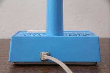 レトロ照明　TOSHIBA(東芝)　昭和レトロな佇まいが魅力のスタンドライト(デスクスタンド、卓上照明)(R-050875)