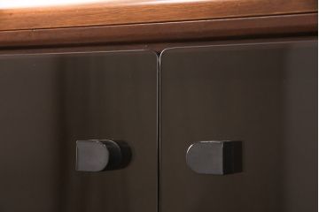 ビンテージ家具　ジャパンヴィンテージ　山品木工　北欧スタイルにおすすめ!スタイリッシュなデザインが魅力のサイドボード(引き出し、サイドチェスト、収納棚)(R-050876)