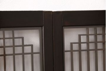 ラフジュ工房オリジナル　古建具リメイク　和モダンな空間づくりにおすすめ!組子引き戸が和の風情を高める書院収納棚(本箱、本棚、書棚、戸棚)(R-050880)