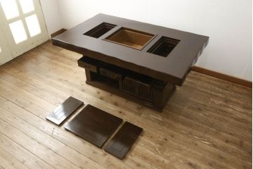 中古　高級品　鉄刀木(タガヤサン)　収納力抜群!2way囲炉裏テーブルセット(4人掛けダイニングテーブル)(定価約98万円)(R-050881)