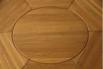 北欧ヴィンテージ　デンマーク家具　リチャードニッセン(Richard Nissen)　和やかな空間づくりにぴったりのチーク材製のダイニングテーブル(ラウンドテーブル、机、ビンテージ)(R-050882)