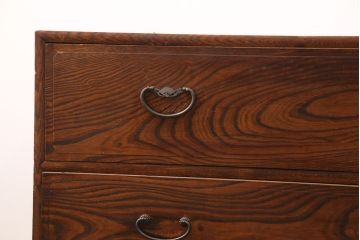 和製アンティーク　前面ケヤキ材　脚または台輪を付けてリメイク!丸窓付きの時代箪笥サイドボード(テレビ台、和タンス、チェスト、引き出し)(R-050883)