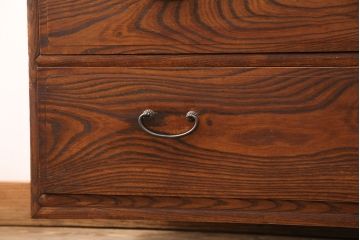 和製アンティーク　前面ケヤキ材　脚または台輪を付けてリメイク!丸窓付きの時代箪笥サイドボード(テレビ台、和タンス、チェスト、引き出し)(R-050883)