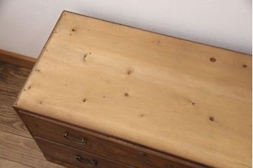 和製アンティーク　前面ケヤキ　シンプルな佇まいの中に美しい杢目が映えるローチェスト(ローボード、テレビ台、引き出し)(R-050884)