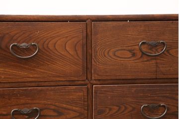 和製アンティーク　前面ケヤキ　シンプルな佇まいの中に美しい杢目が映えるローチェスト(ローボード、テレビ台、引き出し)(R-050884)