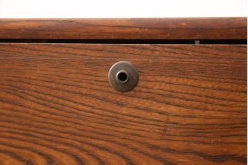 和製アンティーク　前面ケヤキ　シンプルな佇まいの中に美しい杢目が映えるローチェスト(ローボード、テレビ台、引き出し)(R-050884)