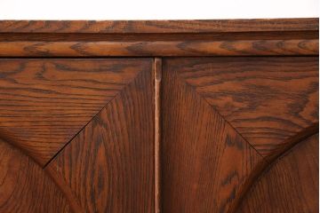 和製アンティーク　前面ケヤキ材　脚または台輪を付けてリメイク!丸窓付きの時代箪笥サイドボード(テレビ台、収納棚、戸棚)(R-050885)