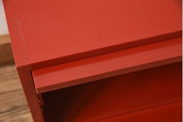 【オーダー注文・受注生産商品】赤いカシュー塗りが印象的!お部屋に華やぎを添える置型仏壇です。スペースを有効活用して扉を須弥壇に。和室や和モダンなリビングにも合います。お客様のご希望に合わせたオーダーも可能。大切な家族のために次世代につなぐ、ラフジュ工房オリジナルのお仏壇(小型仏壇、手作り仏壇)(R-050887)
