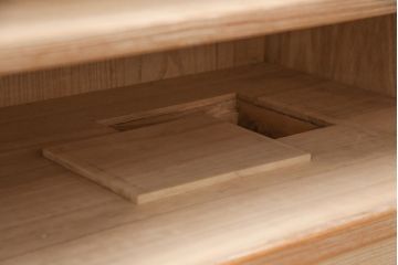 中古　伝統工芸士・高橋政男作　上品な佇まいの加茂総桐箪笥(総桐たんす、衣装箪笥、整理タンス、胴厚)(定価約80万円)(R-050892)