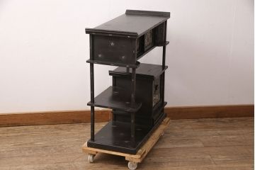 和製アンティーク　時代物　螺鈿細工で描かれた細かな絵柄が美しい飾り棚(茶棚、収納棚、戸棚)(R-050893)