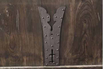 和製アンティーク　総ケヤキ材　上手物!重厚感のある厚みと堅牢な佇まいが魅力の格子蔵戸(建具、引き戸、玄関戸)(R-050899)