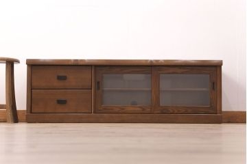 中古　美品　カリモク家具(karimoku)　存在感のある分厚い天板が印象的な和風テレビ台(ローボード、テレビボード)(R-050905)