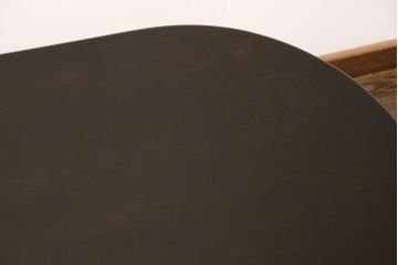 中古　松本民芸家具　深みのある色合いが高級感を醸し出すトレッスル楕円卓(定価約29万円)(2人掛けダイニングテーブル、オーバル型)(R-050906)
