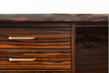和製ヴィンテージ　ビンテージ家具　激レア品　希少品!縞黒檀材の無垢材を使用した贅沢な両袖机(プレジデントデスク、ワークデスク、在宅ワーク、在宅用)(R-050911)