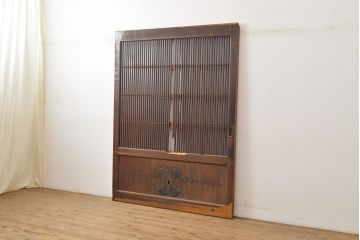 アンティーク建具　明治期　経年による風合いが味わい深い格子蔵戸(格子戸、玄関戸、引き戸)(R-050913)