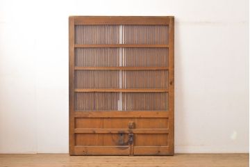 アンティーク建具　明治期　経年による風合いが味わい深い格子蔵戸1枚　(R-050913)