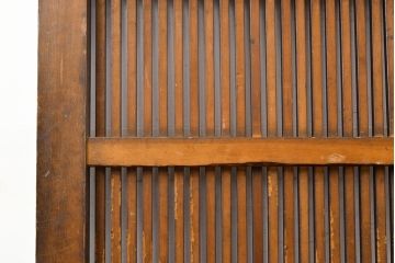 アンティーク建具　明治期　経年による風合いが味わい深い格子蔵戸1枚　(R-050913)