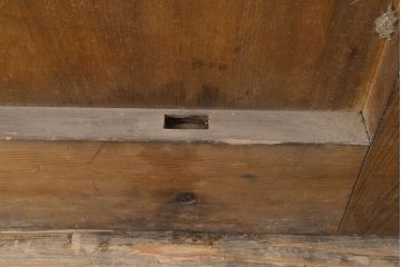 アンティーク建具　明治期　経年による風合いが味わい深い格子蔵戸1枚　(R-050913)