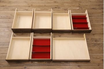 中古　美品　カリモク家具(karimoku)　DOMANI(ドマーニ)　QUEENS LIFE(クイーンズライフ)シリーズ　クラシカルな佇まいが魅力のプレジデントデスク(両袖机、在宅ワーク、在宅用ワークデスク)(定価約35万円)(R-050914)